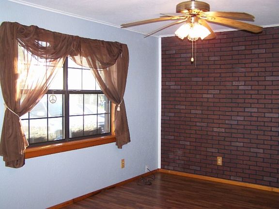 2nd image of 1282 W 530th Ave