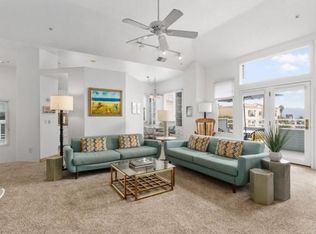 892 Del Mar Downs Rd, Solana Beach, CA 92075