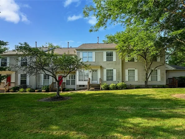 2796 Mull Ave APT B, Copley, OH 44321