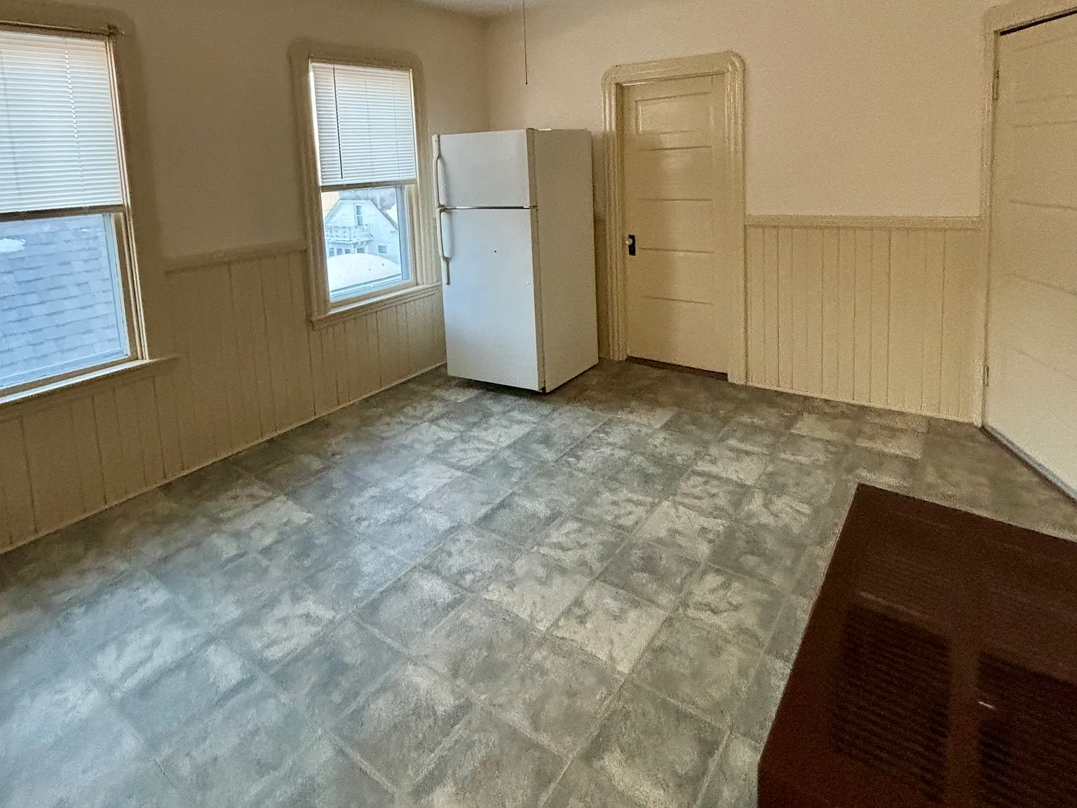 1 bed, 850 sqft, $1,100 — Photo 3
