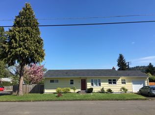 948 N 11th St, Cottage Grove, OR 97424