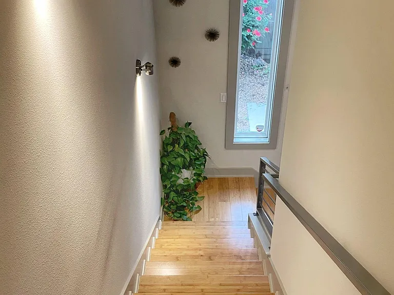 1709 Madison Ave — Photo 15