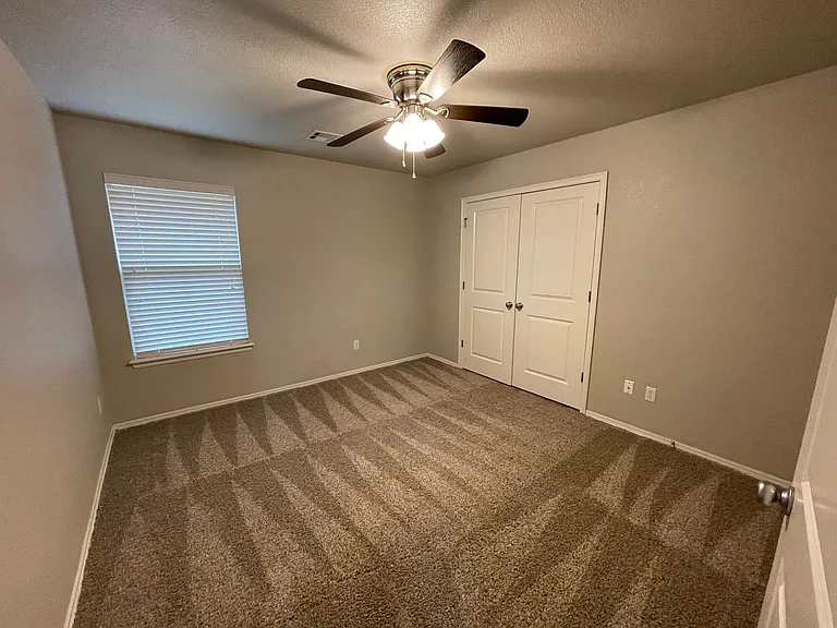 11725 S Vine St W — Photo 21