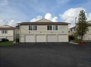 1049 Spring Meadow Dr, Kissimmee, FL 34741