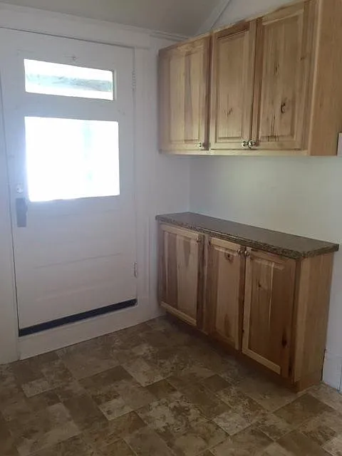 3 bed, $1,795 — Photo 2