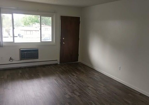 5th image of 1417 13th St W