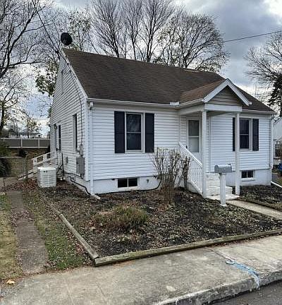 2nd image of 9 Willow Ct