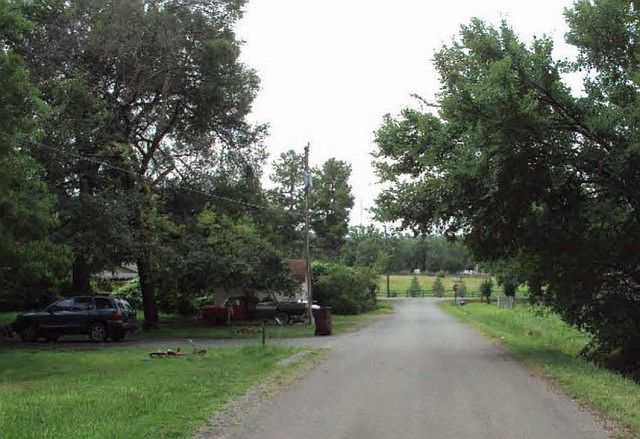 2nd image of 7821 Presley Ln