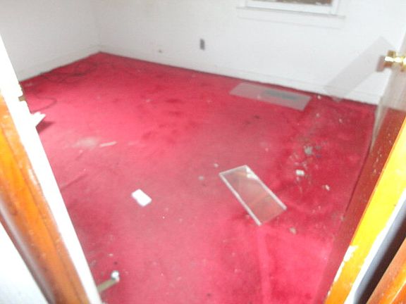 5th image of 167 Best Ave