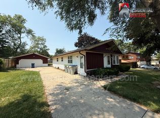 6323 N 104th St, Milwaukee, WI 53225