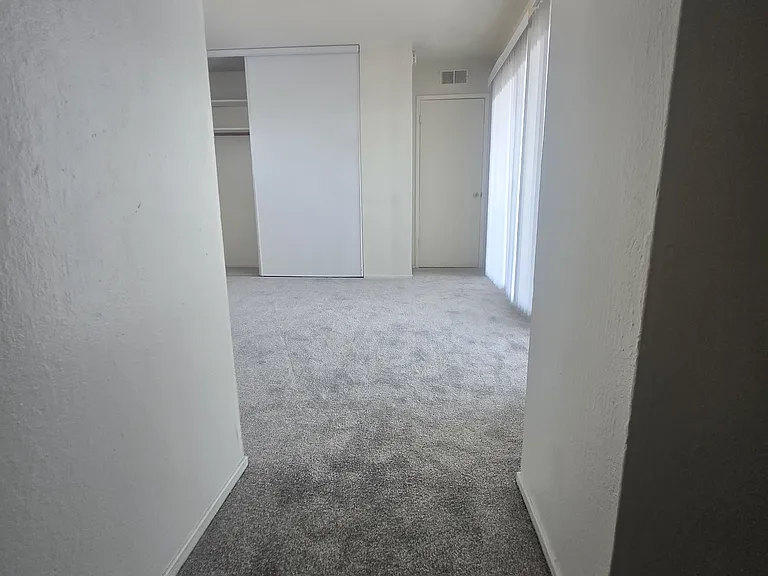 255 MacArthur Boulevard — Photo 63