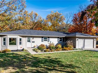 2517 Burgener Dr, Decatur, IL 62521