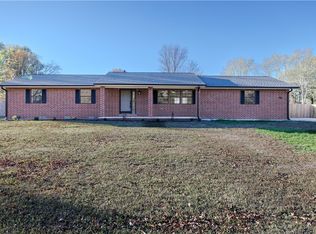 48 N Woodridge Rd, Rogers, AR 72756