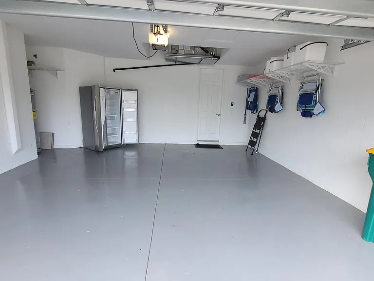 14563 Edgewater Cir — Photo 20