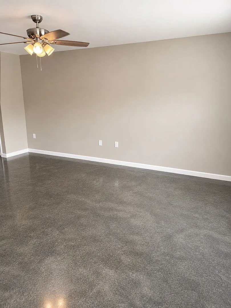 903 MLK — Photo 2