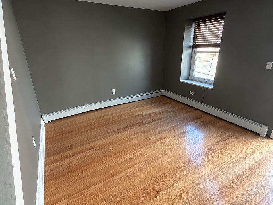 1st image of 4714 Fowler St #1