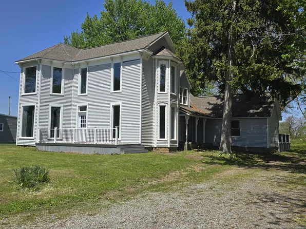 318 W Buckeye St, Belle Center, OH 43310