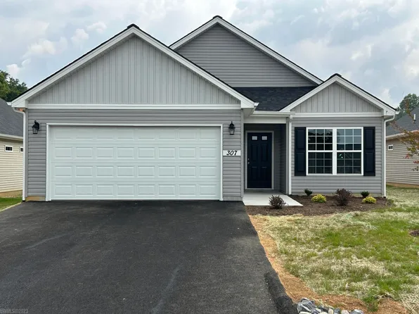 307 Jeffries Dr, Radford, VA 24141