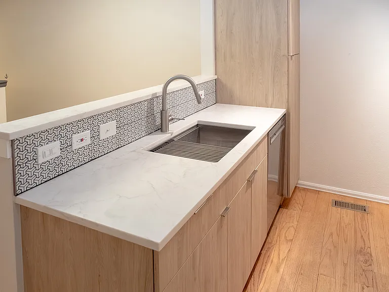 5066 Buckingham Rd — Photo 6