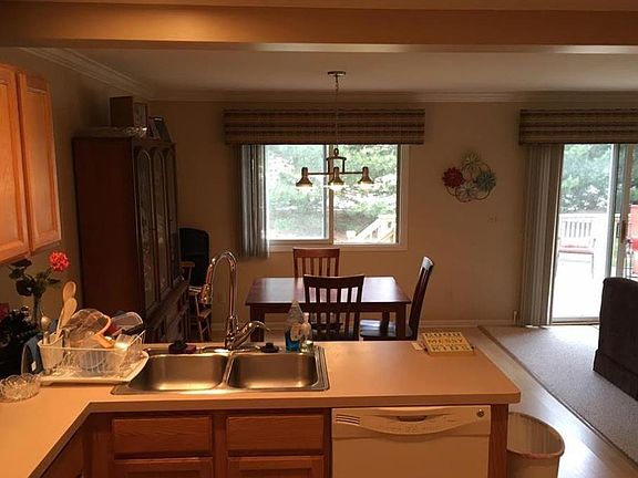 3rd image of 42200 Aspen Ct #42200