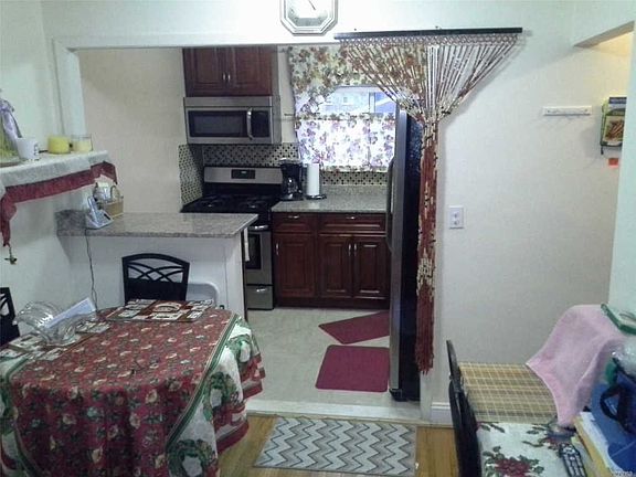 3rd image of 1008 Fenwood Dr APT 1