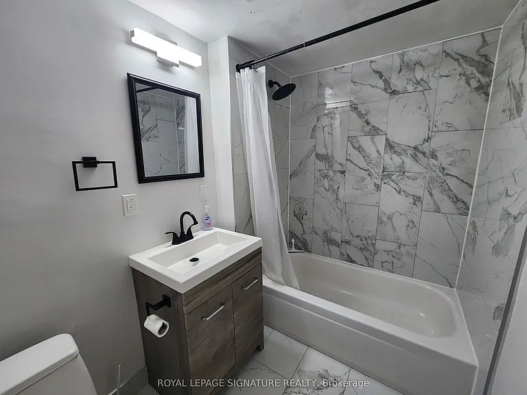 731 Saint Antoine St — Photo 14