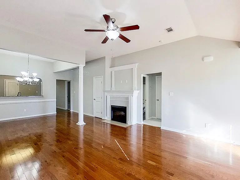 729 Whispering Willow Way — Photo 3