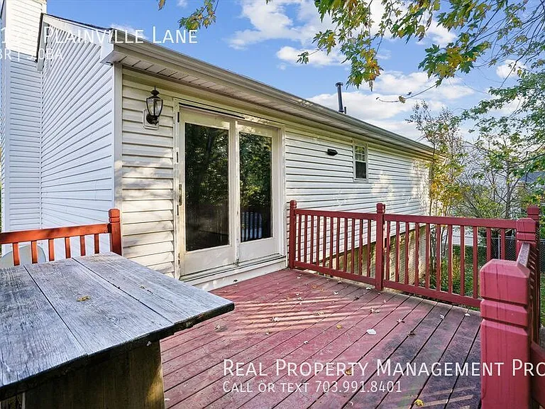 6123 Plainville Ln — Photo 20