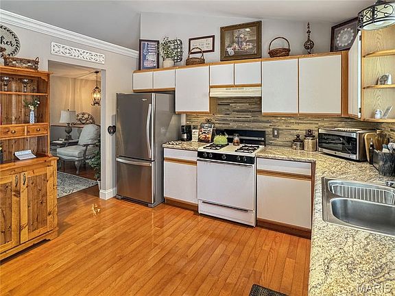 4th image of 279 Wynstay Ave