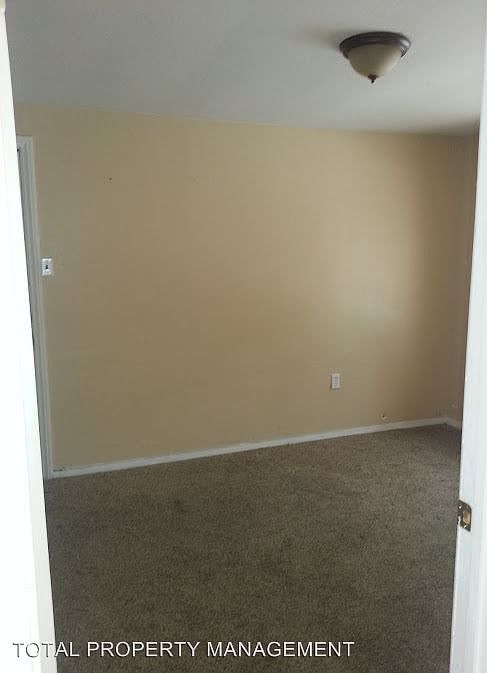2nd image of 126 S 16th St