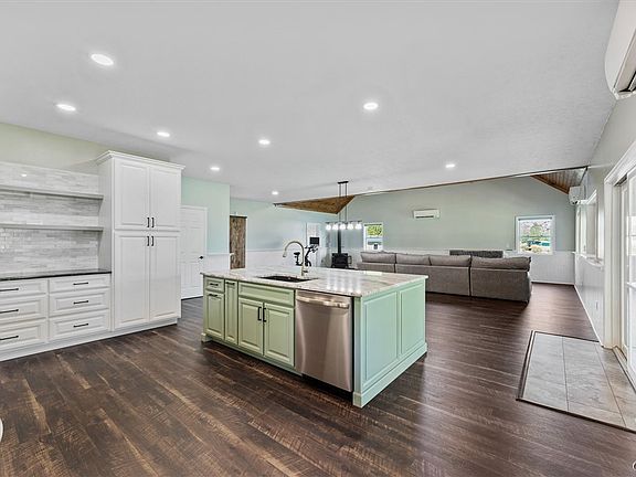 4th image of 3114 Haskins Rd