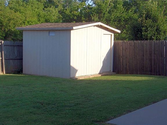 4th image of 10405 Buccaneer Dr
