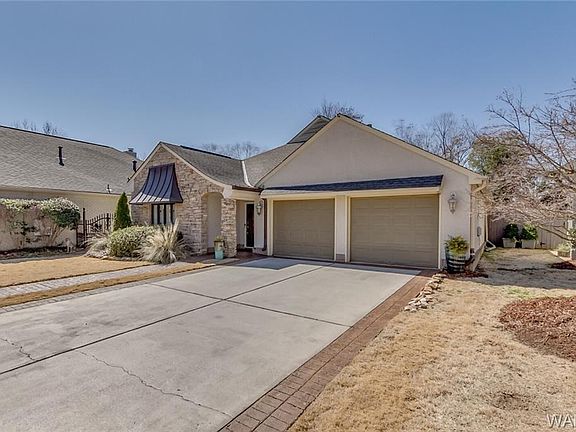 4th image of 222 Placid Ln