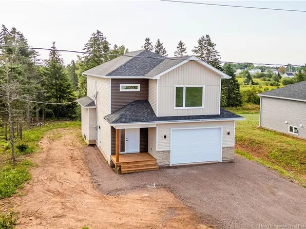 19 Burman St, Sackville, NB E4L 0E7