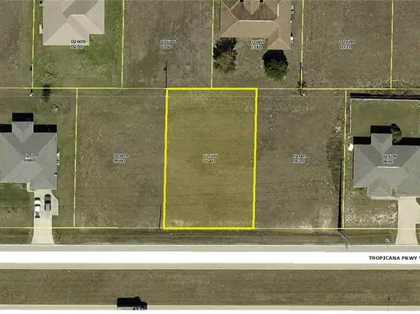 105 Tropicana Pkwy W, Cape Coral, FL 33993