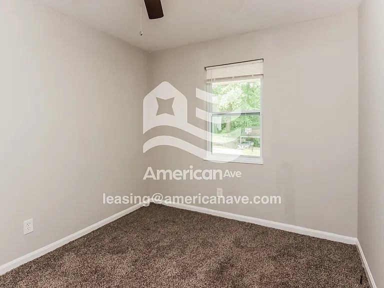 524791_010_bedroom_13902429.jpg