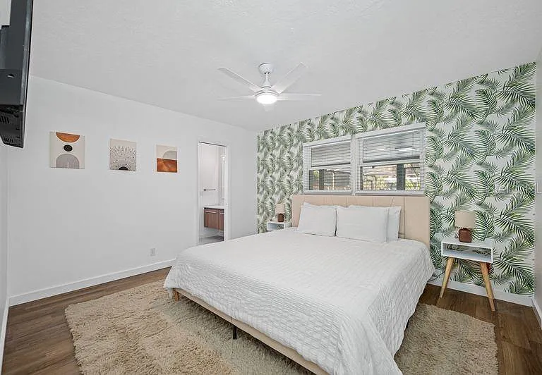4409 W Pearl Ave — Photo 9