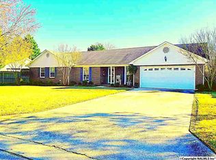 2109 Lancelot Dr SW, Decatur, AL 35603