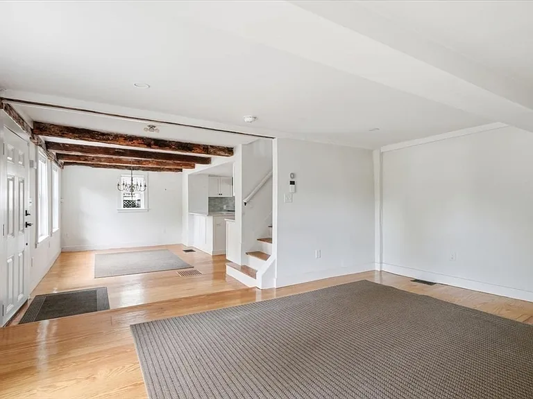 16 West St — Photo 9
