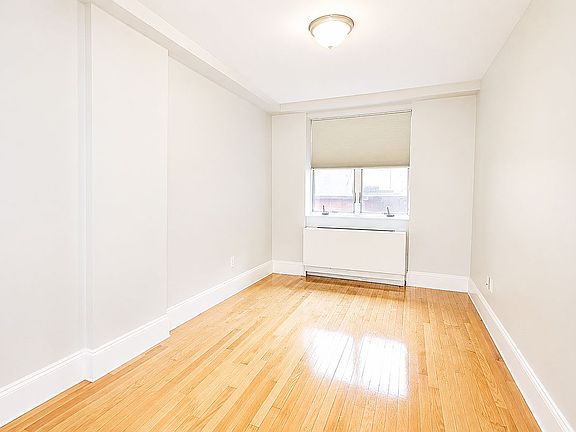 4th image of 116-11 Curzon Rd #3B
