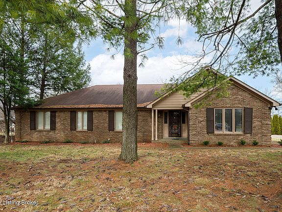 2nd image of 1800 Rudy Ln