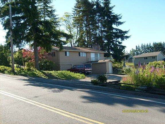 4th image of 6828 40th St NE