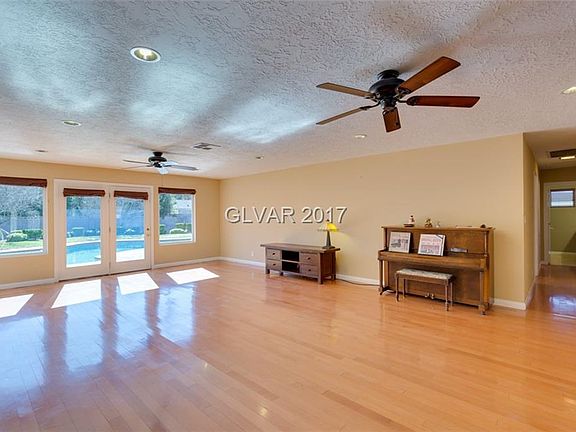 5th image of 2411 Karli Dr