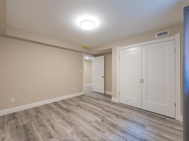 912 Hall Ave — Photo 25