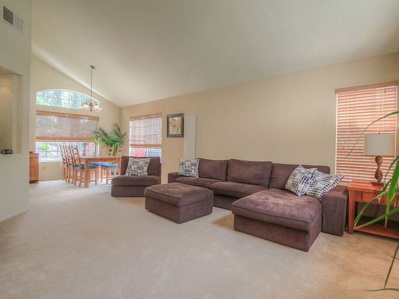 4th image of 41024 Montelena Cir