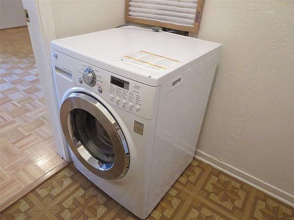 5th image of 5550 N Braeswood Blvd APT 127