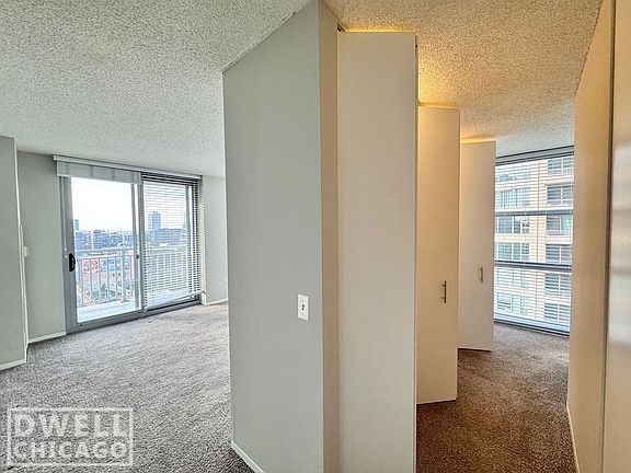4th image of 200 N Jefferson St #2501