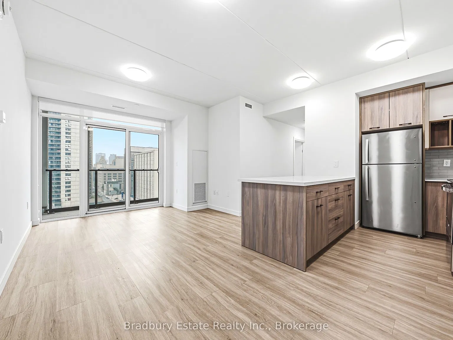 3 bed, $2,650 — Photo 4