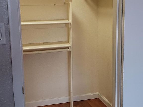 walk in closet