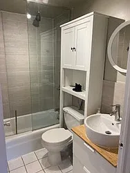 Rented by R New York